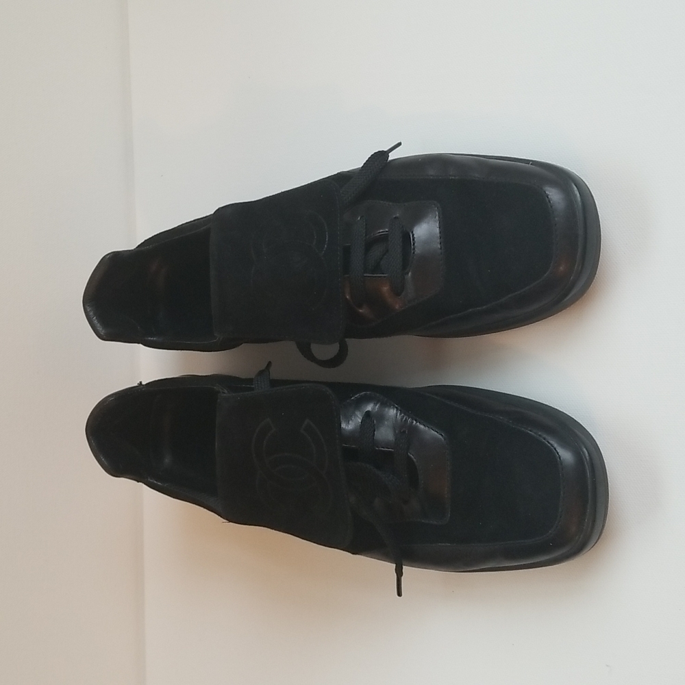 CHANEL CC Logo Sneakers, Black Suede and Leather, Size 40 (9)